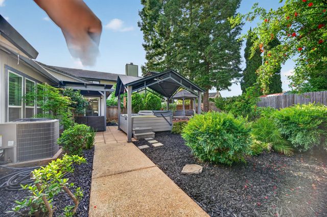 9349 Rolling Glenn Ct, Orangevale, CA 95662