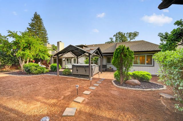 9349 Rolling Glenn Ct, Orangevale, CA 95662