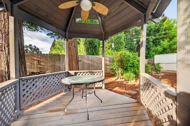 9349 Rolling Glenn Ct, Orangevale, CA 95662