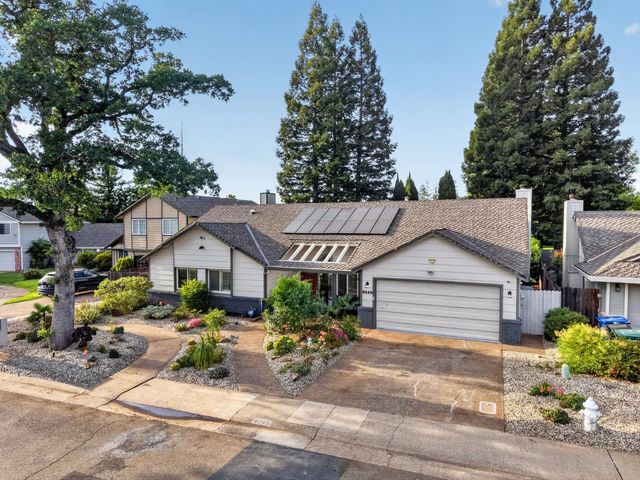 9349 Rolling Glenn Ct, Orangevale, CA 95662