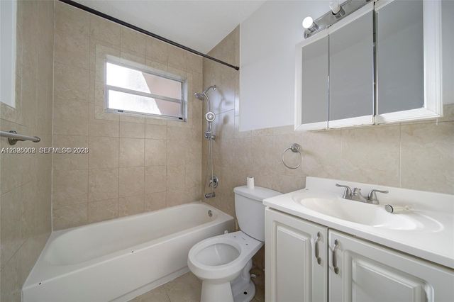 896 E 22nd St 898, Hialeah, FL 33013