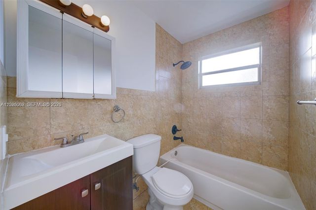 896 E 22nd St 898, Hialeah, FL 33013
