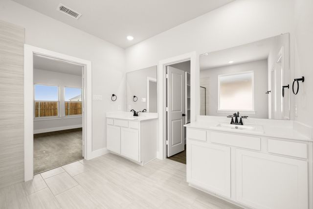 1724 Nesting Robin Lane, Denton, TX 76249