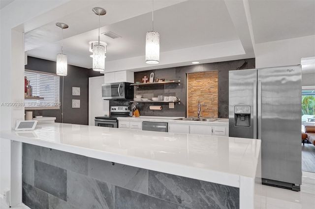 1116 Hollywood Blvd, Hollywood, FL 33019