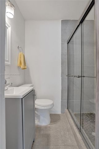 1116 Hollywood Blvd, Hollywood, FL 33019