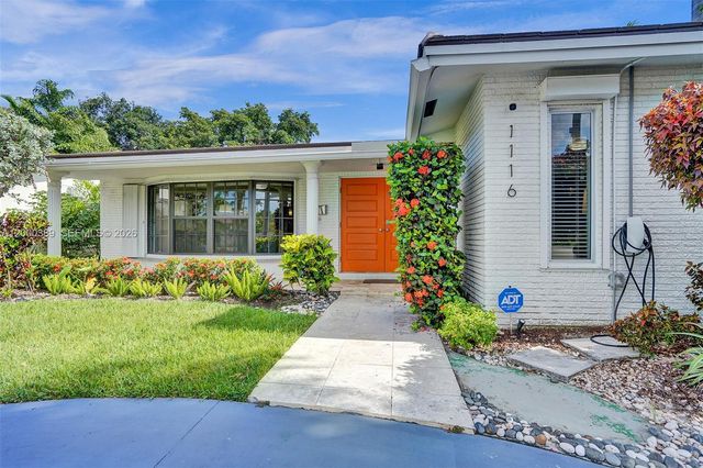 1116 Hollywood Blvd, Hollywood, FL 33019