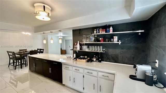 1116 Hollywood Blvd, Hollywood, FL 33019