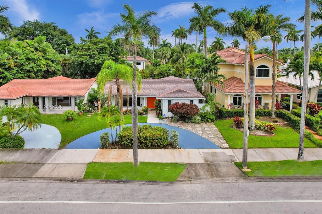 1116 Hollywood Blvd, Hollywood, FL 33019