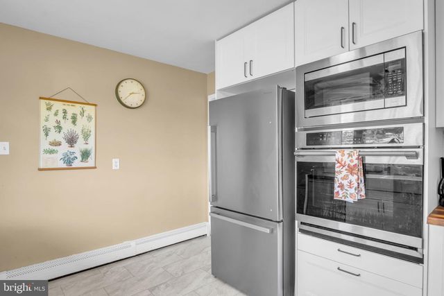 400 BEACON HILL RD, New Cumberland, PA 17070