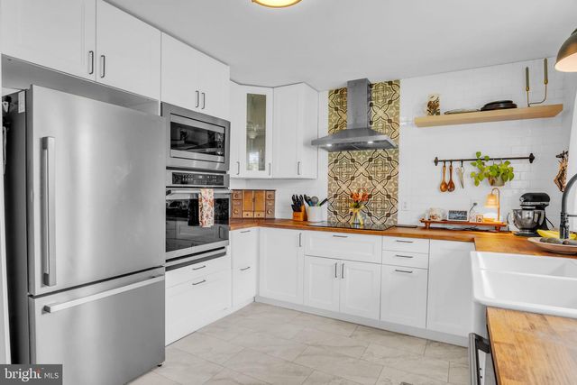 400 BEACON HILL RD, New Cumberland, PA 17070