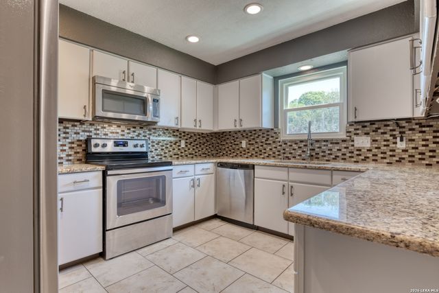 2434 Canyon Rim, San Antonio, TX 78232