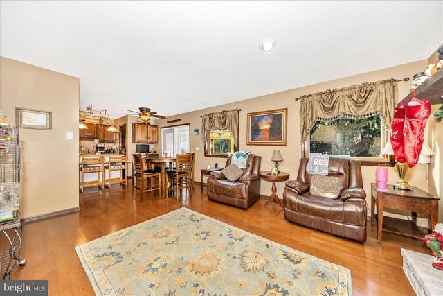 11738 MEADOWLARK AVE, Hagerstown, MD 21742