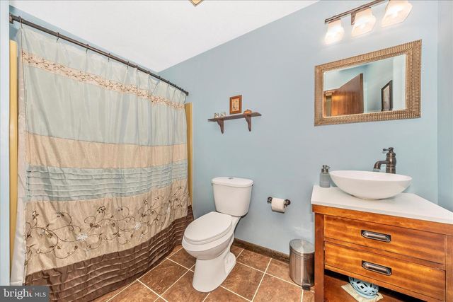 11738 MEADOWLARK AVE, Hagerstown, MD 21742