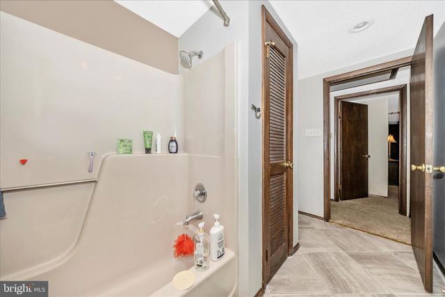 11738 MEADOWLARK AVE, Hagerstown, MD 21742