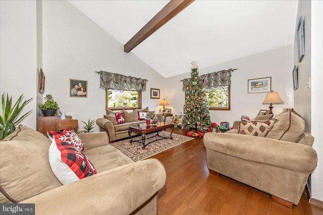 11738 MEADOWLARK AVE, Hagerstown, MD 21742