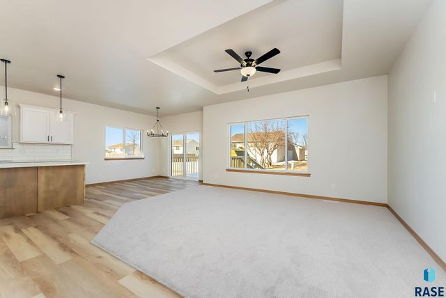 1020 E FANNINGS St Street, Tea, SD 57064