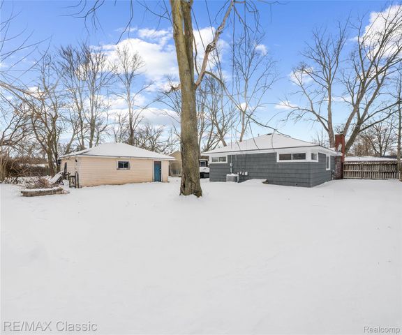 19350 Antago Street, Livonia, MI 48152