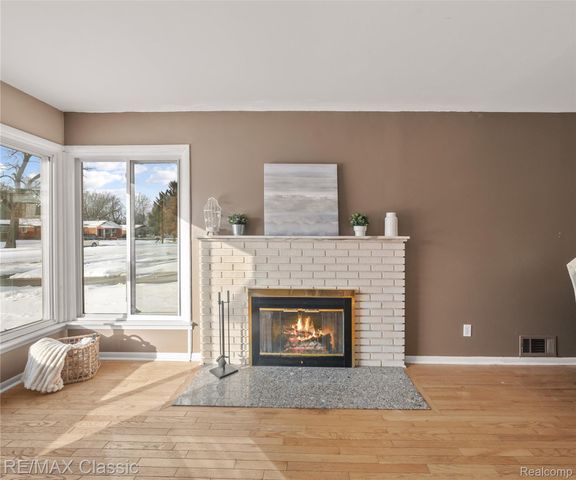 19350 Antago Street, Livonia, MI 48152