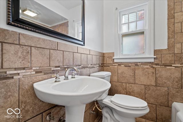 48 Rosemere Avenue, Indianapolis, IN 46229