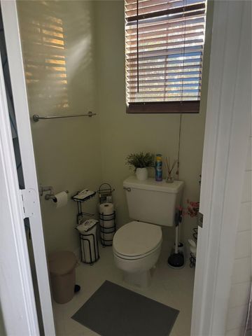 593 Bedford Avenue, Weston, FL 33326