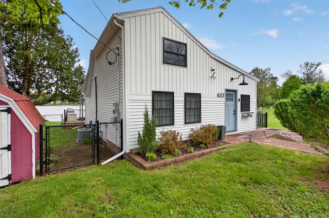 622 Swains Lake Drive, Concord, MI 49237