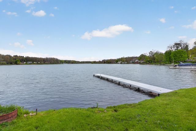 622 Swains Lake Drive, Concord, MI 49237