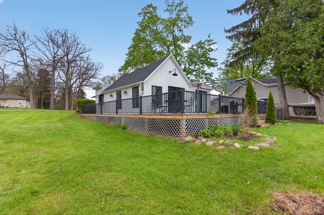 622 Swains Lake Drive, Concord, MI 49237