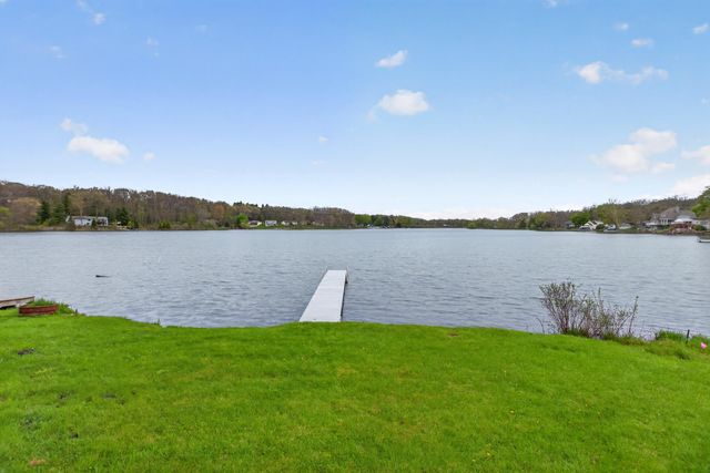 622 Swains Lake Drive, Concord, MI 49237