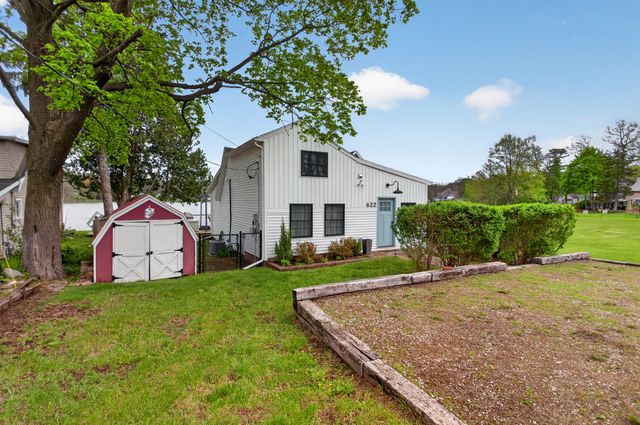 622 Swains Lake Drive, Concord, MI 49237