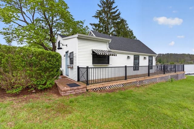 622 Swains Lake Drive, Concord, MI 49237