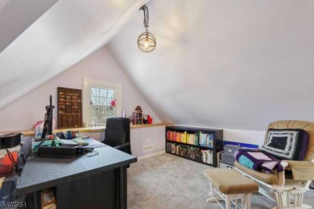 15 Godfrey Ave, Roseland Boro, NJ 07068