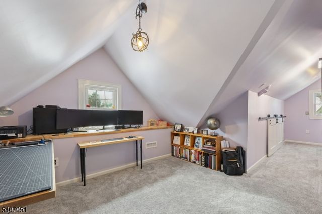 15 Godfrey Ave, Roseland Boro, NJ 07068