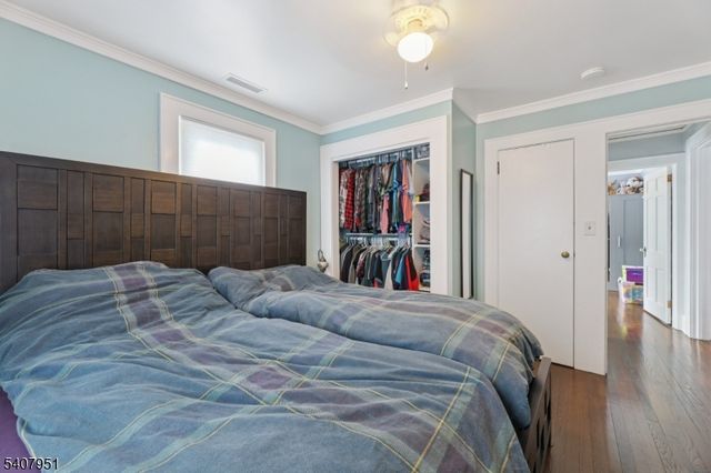 15 Godfrey Ave, Roseland Boro, NJ 07068