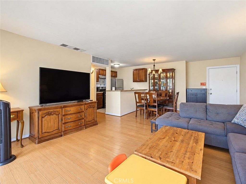 8601 International Avenue 135, Canoga Park, CA 91304 — photo 5