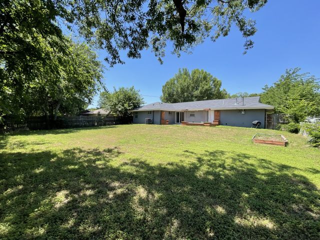 4828 Grove Street, North Richland Hills, TX 76180