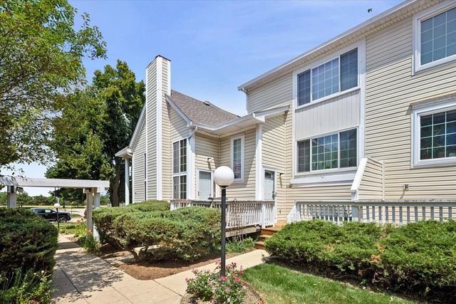 1639 Liberty Street, Hanover Park, IL 60133