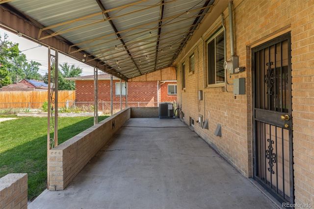 2929 Dexter Street, Denver, CO 80207