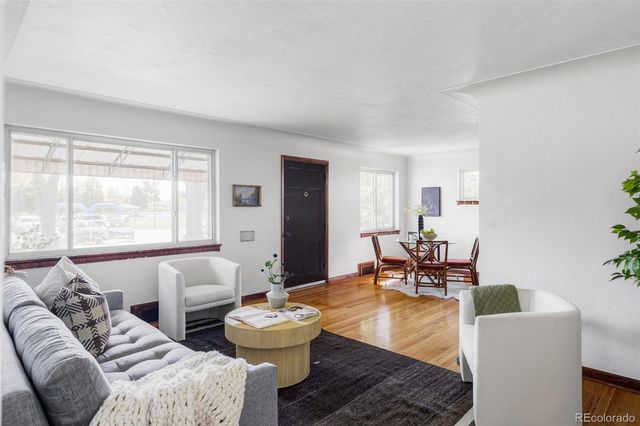 2929 Dexter Street, Denver, CO 80207