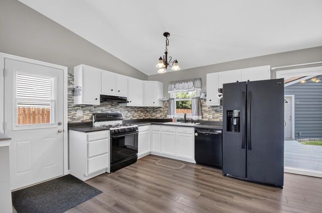 6559 126th STREET, Pleasant Prairie, WI 53158
