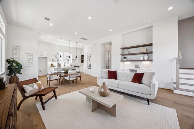 2810 Mills Street, Houston, TX 77026