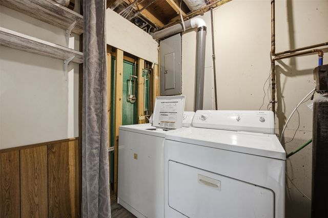 1175 Lindale Drive, Marion, IA 52302