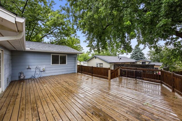 1175 Lindale Drive, Marion, IA 52302