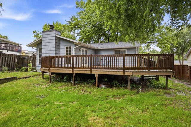 1175 Lindale Drive, Marion, IA 52302