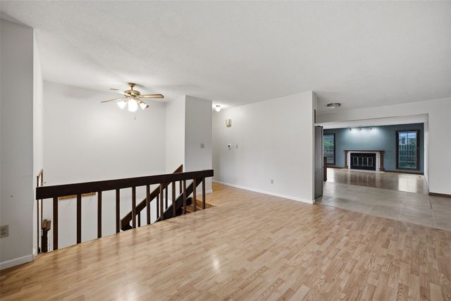 1175 Lindale Drive, Marion, IA 52302