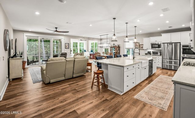 125 Carolina Oaks Avenue, Bluffton, SC 29909