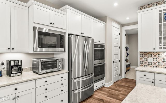 125 Carolina Oaks Avenue, Bluffton, SC 29909
