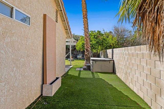 30629 Camrose Drive, Cathedral City, CA 92234