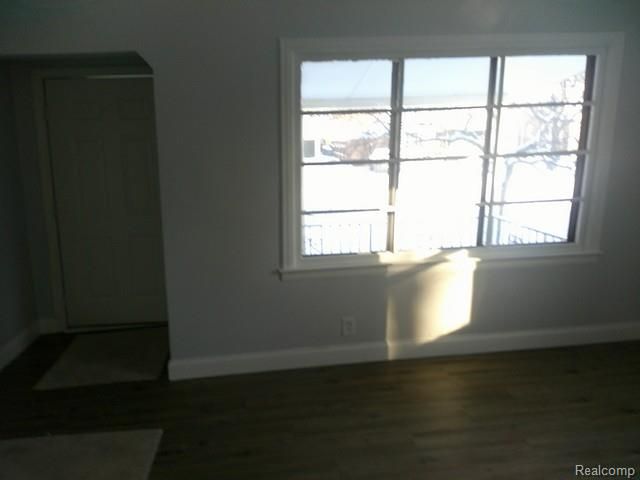 352 Buckingham Avenue, Flint, MI 48507