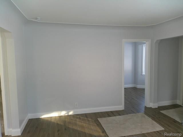 352 Buckingham Avenue, Flint, MI 48507