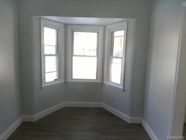 352 Buckingham Avenue, Flint, MI 48507